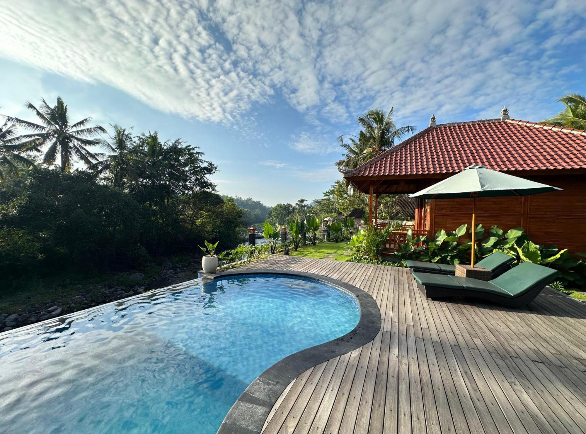 Uma Swari Sidemen Villa